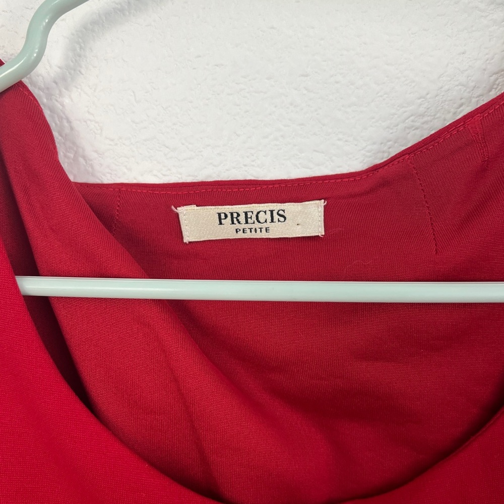 Red Dress ! - Picture 2 of 5
